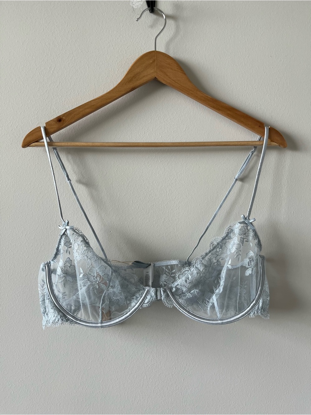SKIMS Embroidered Lingerie Front Close Unlined Demi Bra 34DD NWT Pearl Color